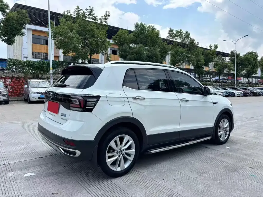 Volkswagen T-Cross — фото 7