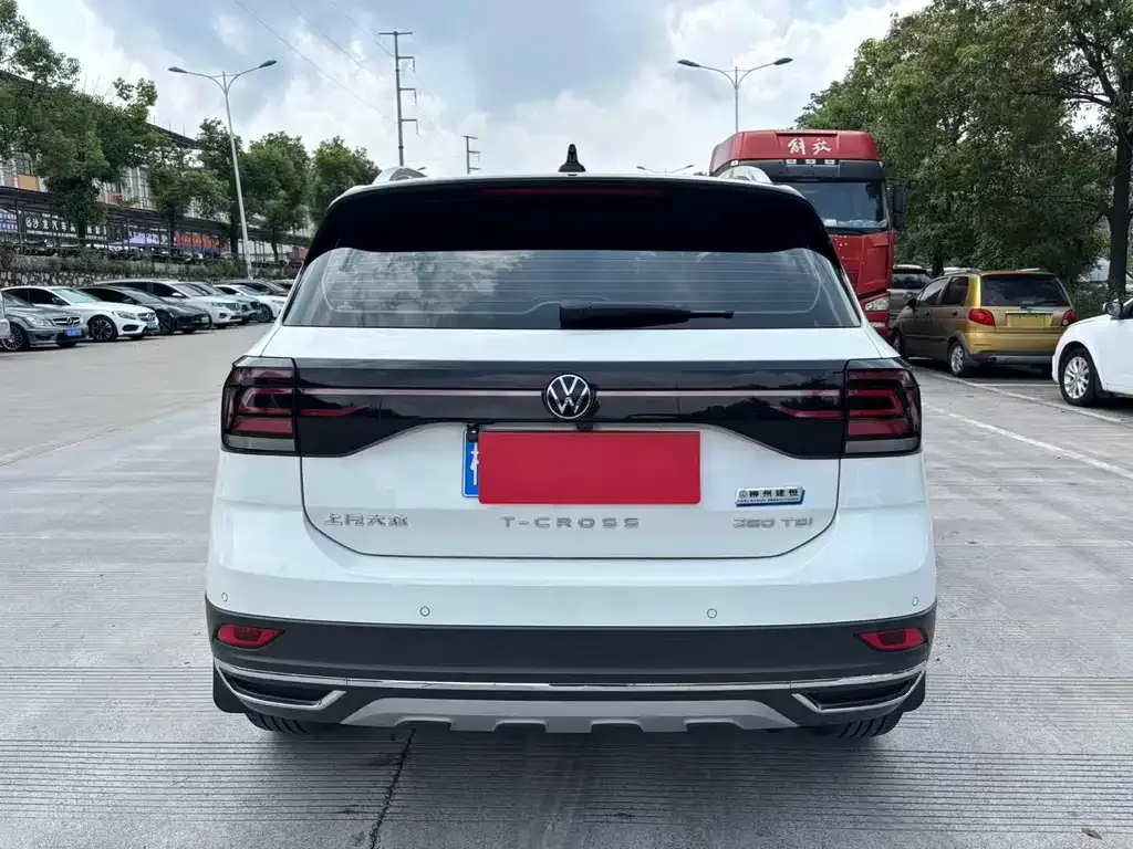 Volkswagen T-Cross — фото 8