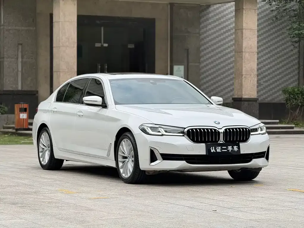BMW 5 Series — фото 3