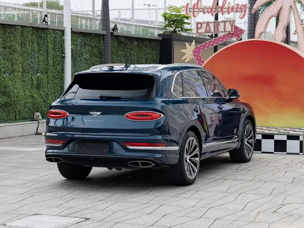 Bentley Bentayga — фото 5