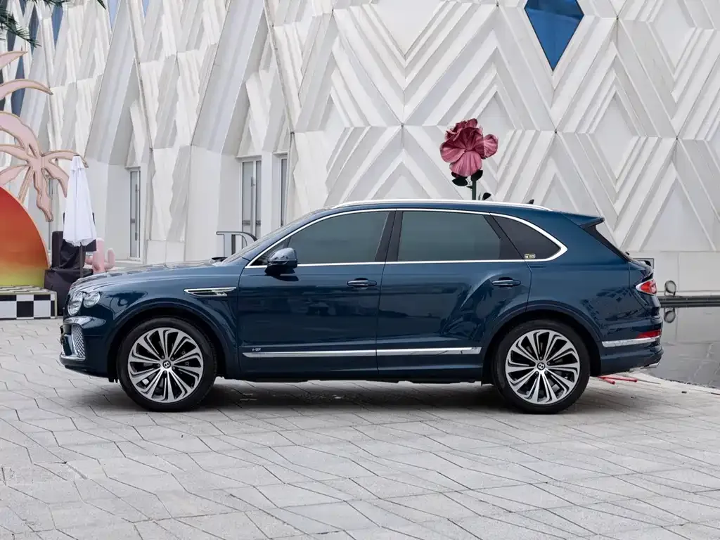 Bentley Bentayga — фото 6