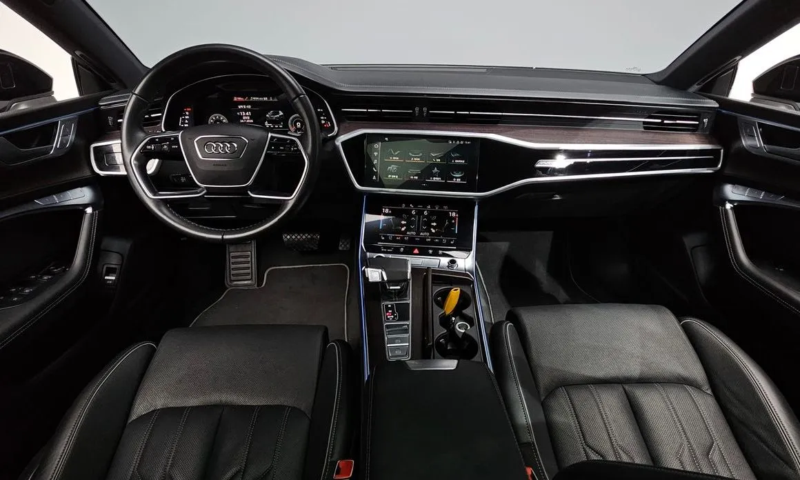 Audi A7 — фото 9