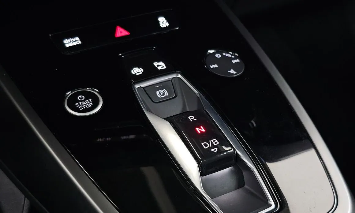 Audi Q4 e-tron 2023 из KR, фото 8