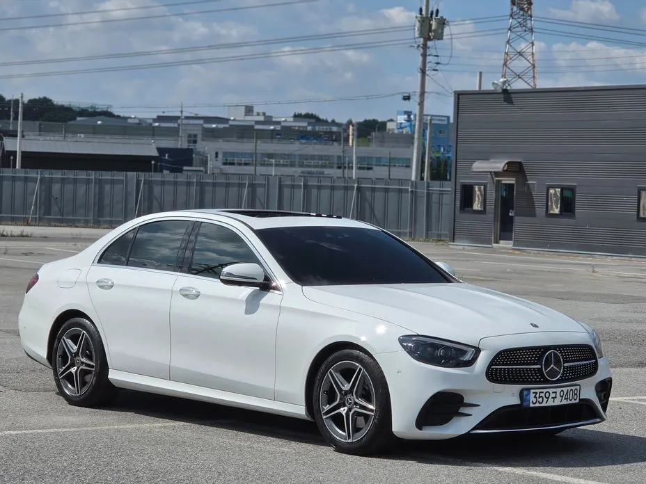 Mercedes-Benz E-Class — фото 2