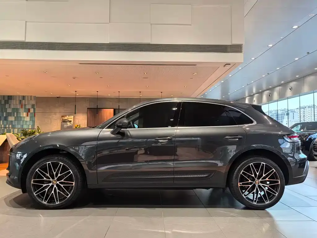 Porsche Macan — фото 9