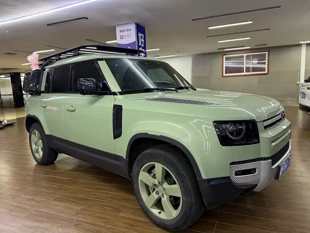Land Rover Defender — фото 10