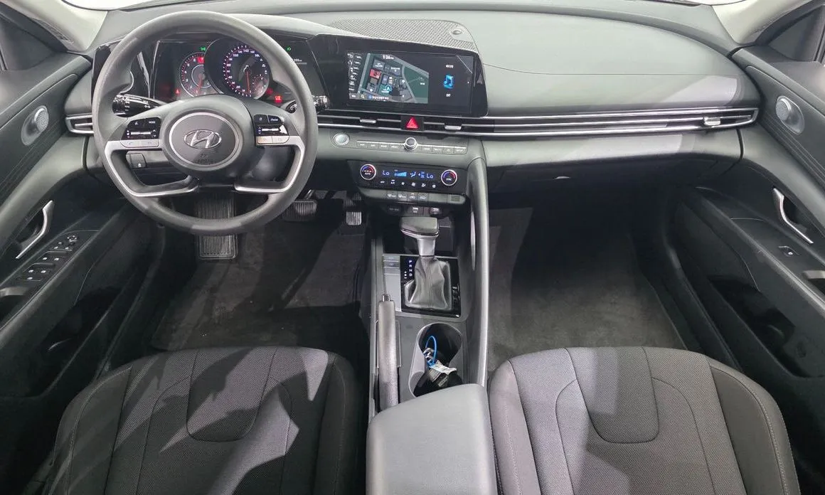 Hyundai AVANTE 2021 из KR, фото 10