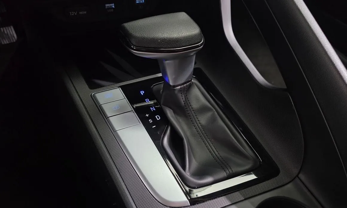 Hyundai AVANTE 2021 из KR, фото 3