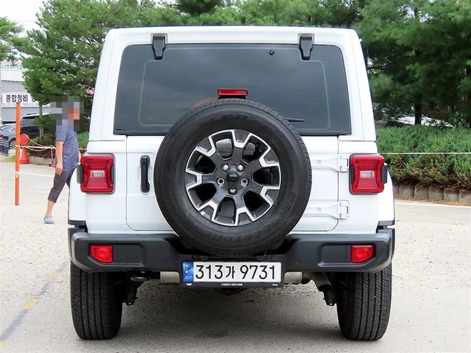 Jeep Wrangler 2024 из KR, фото 6