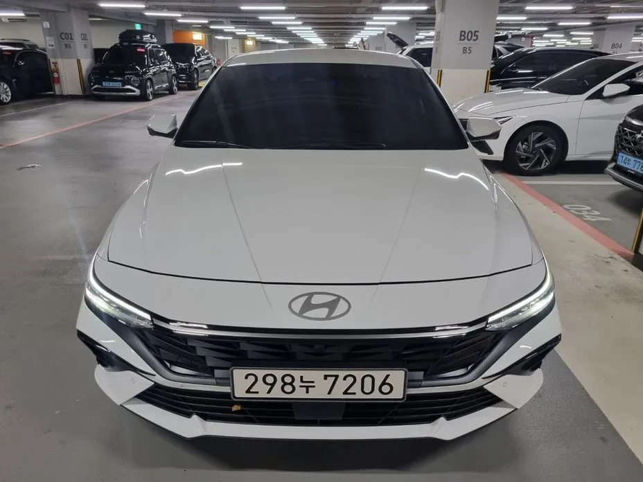 Hyundai AVANTE — фото 1