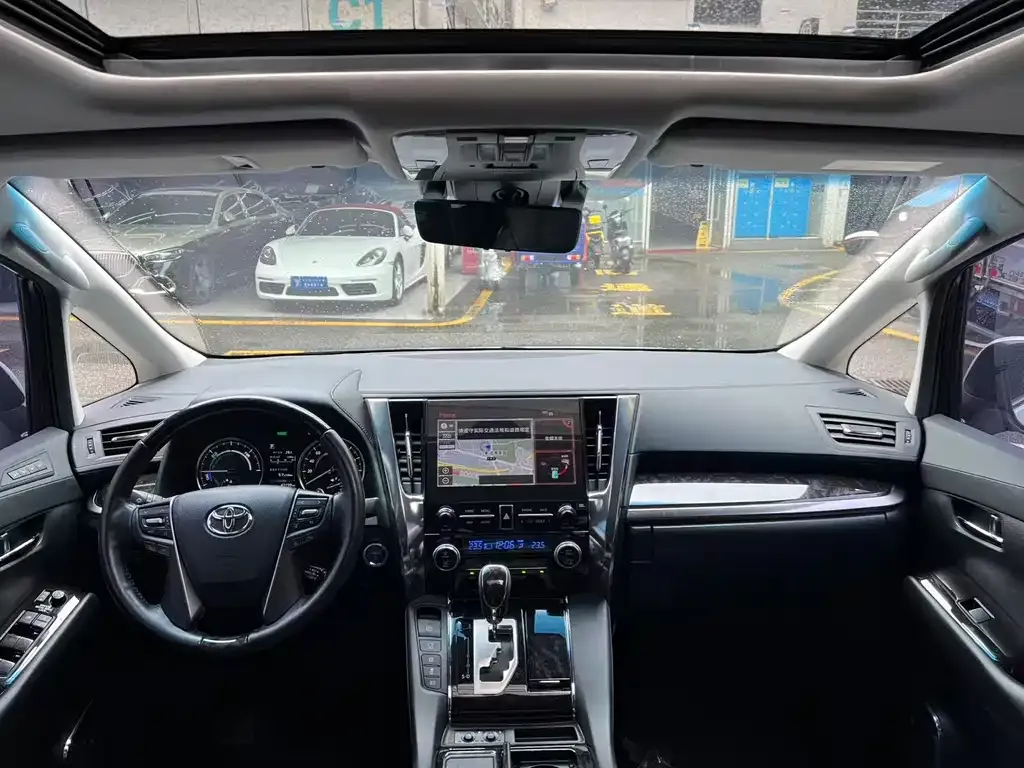 Toyota Vellfire 2022 из CN, фото 9