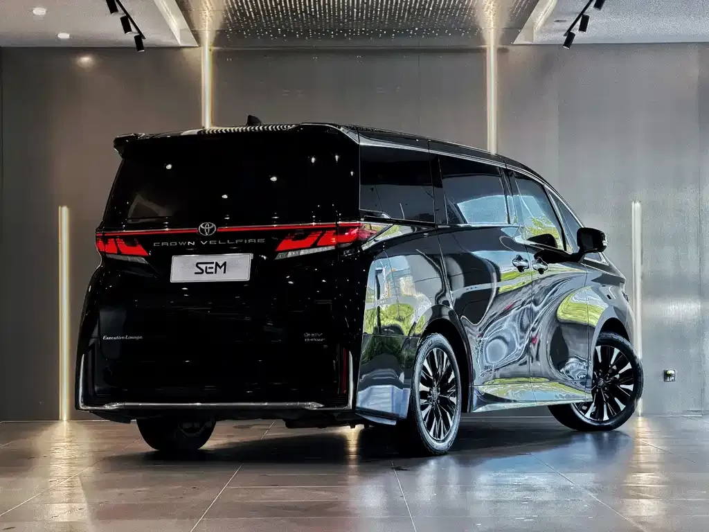 Toyota Vellfire — фото 5