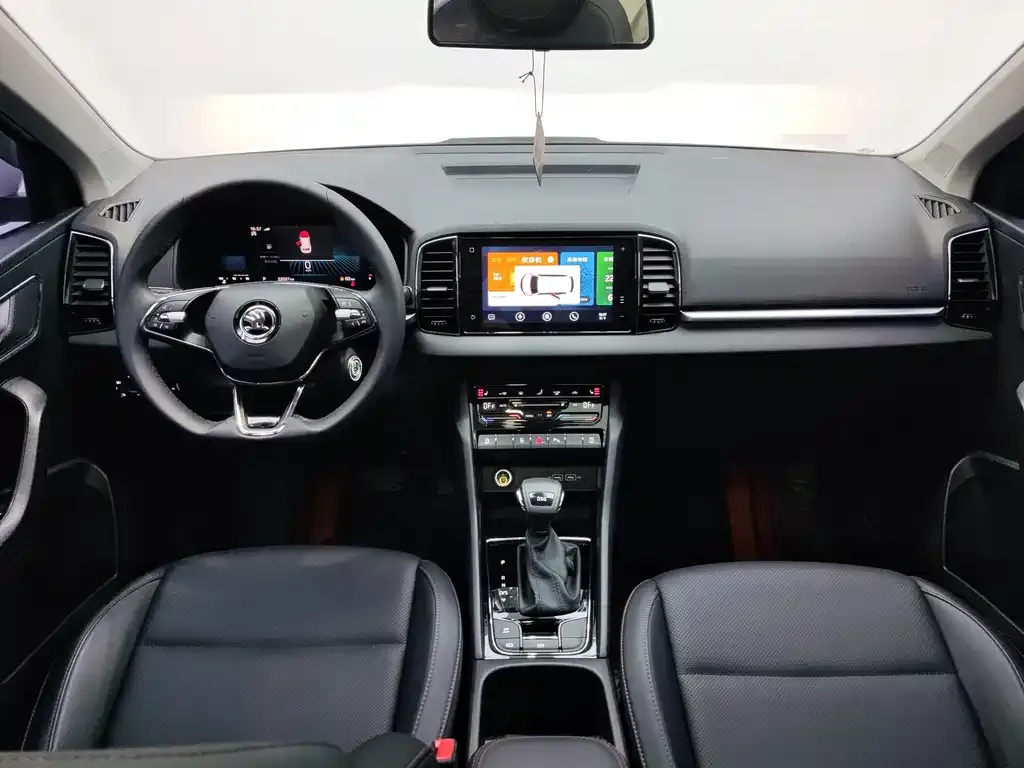 Skoda Karoq — фото 10