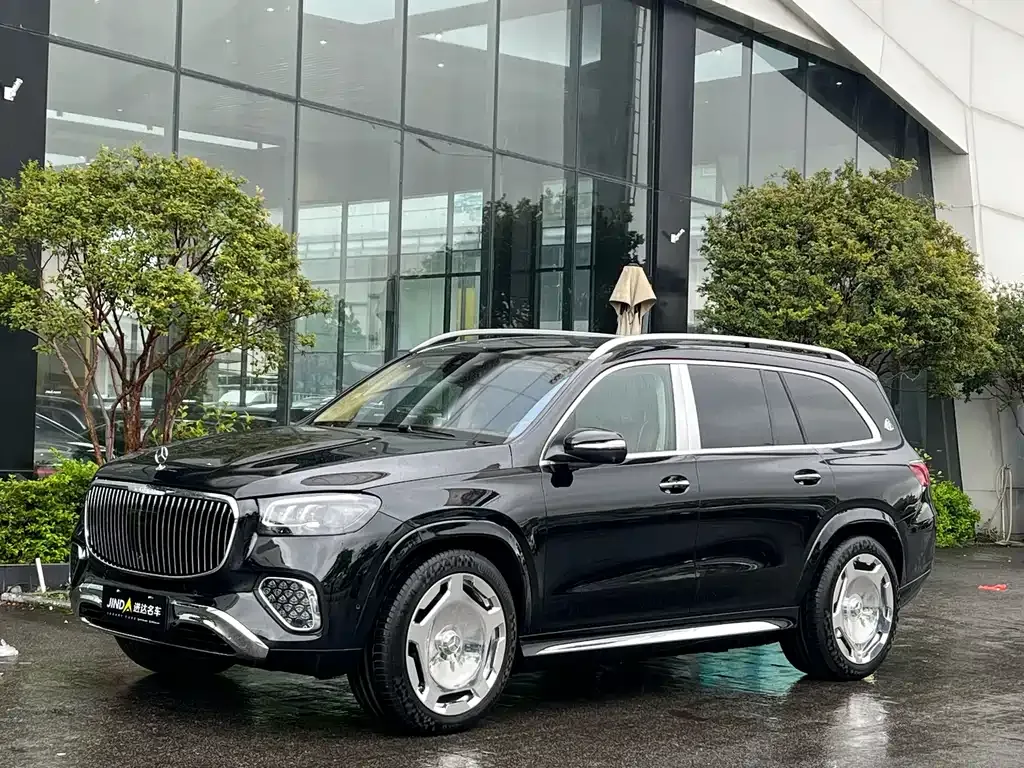 Mercedes-Benz GLS — фото 1