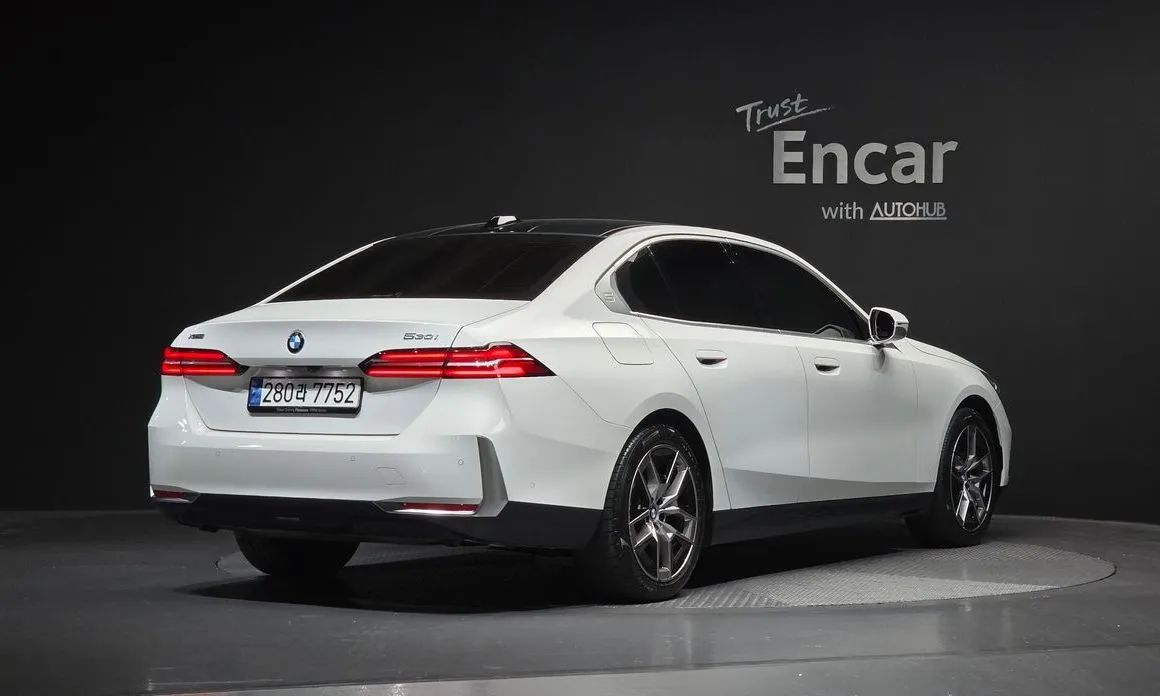 BMW 5-Series 2024 из KR, фото 6