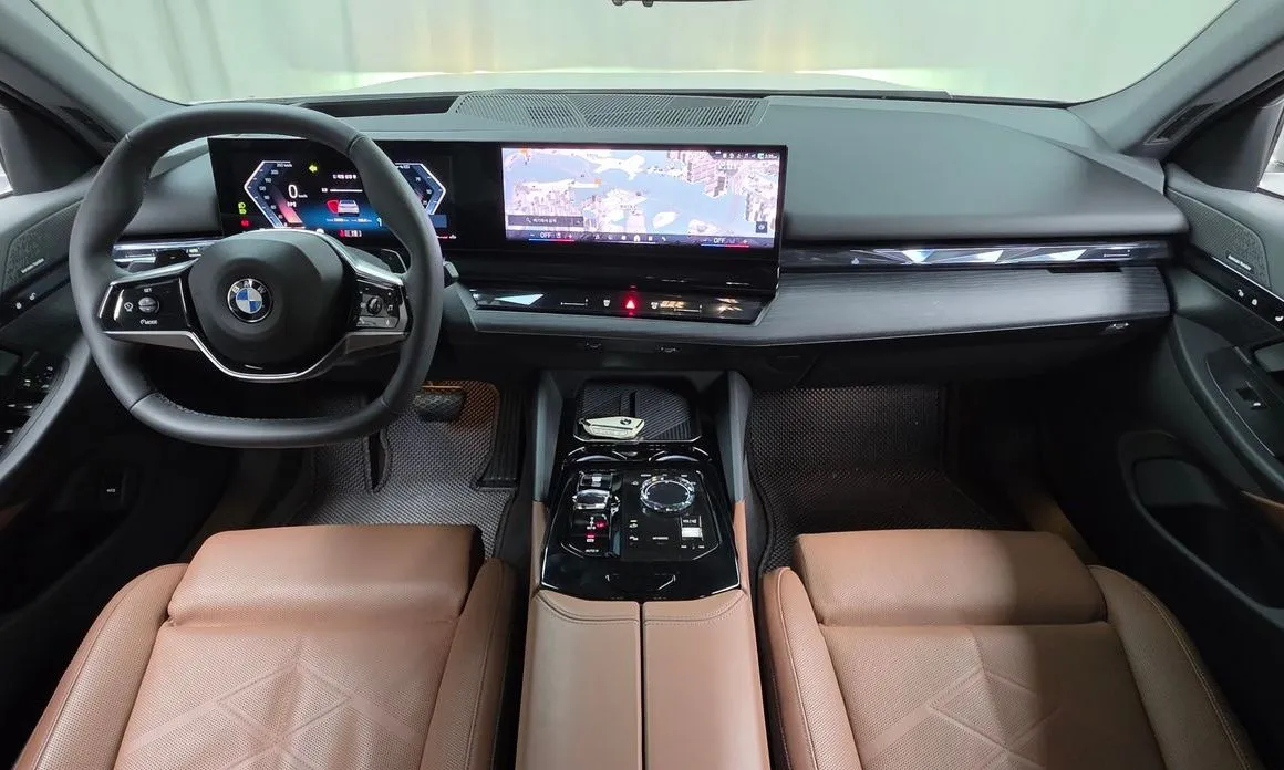 BMW 5-Series 2024 из KR, фото 8