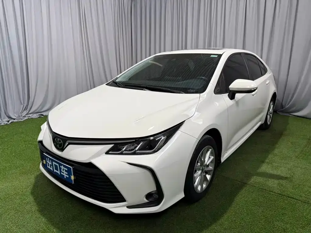 Toyota Corolla — фото 1