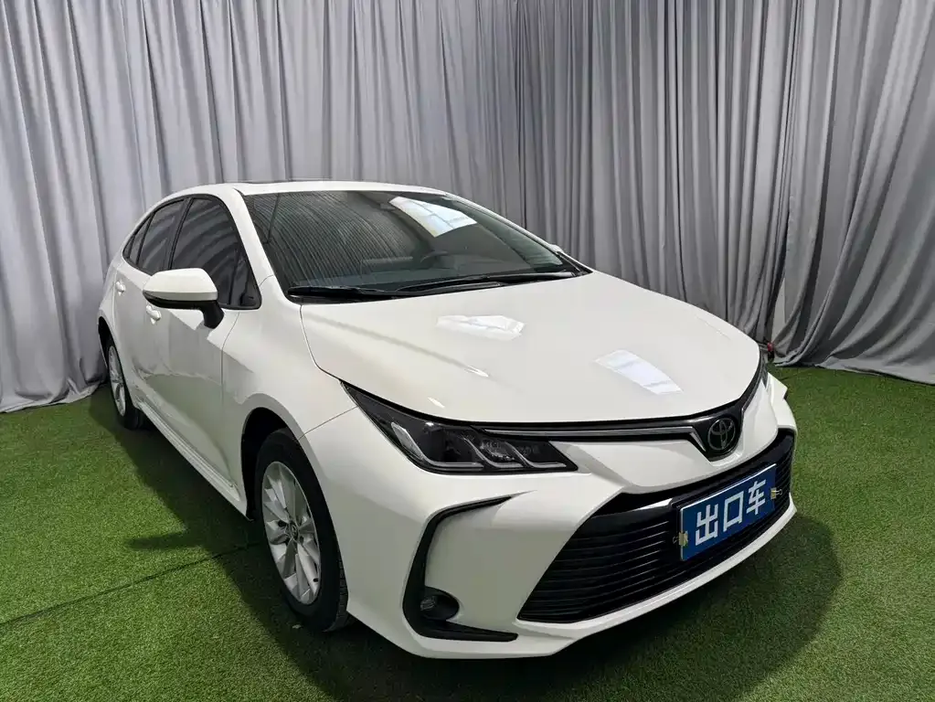 Toyota Corolla — фото 10