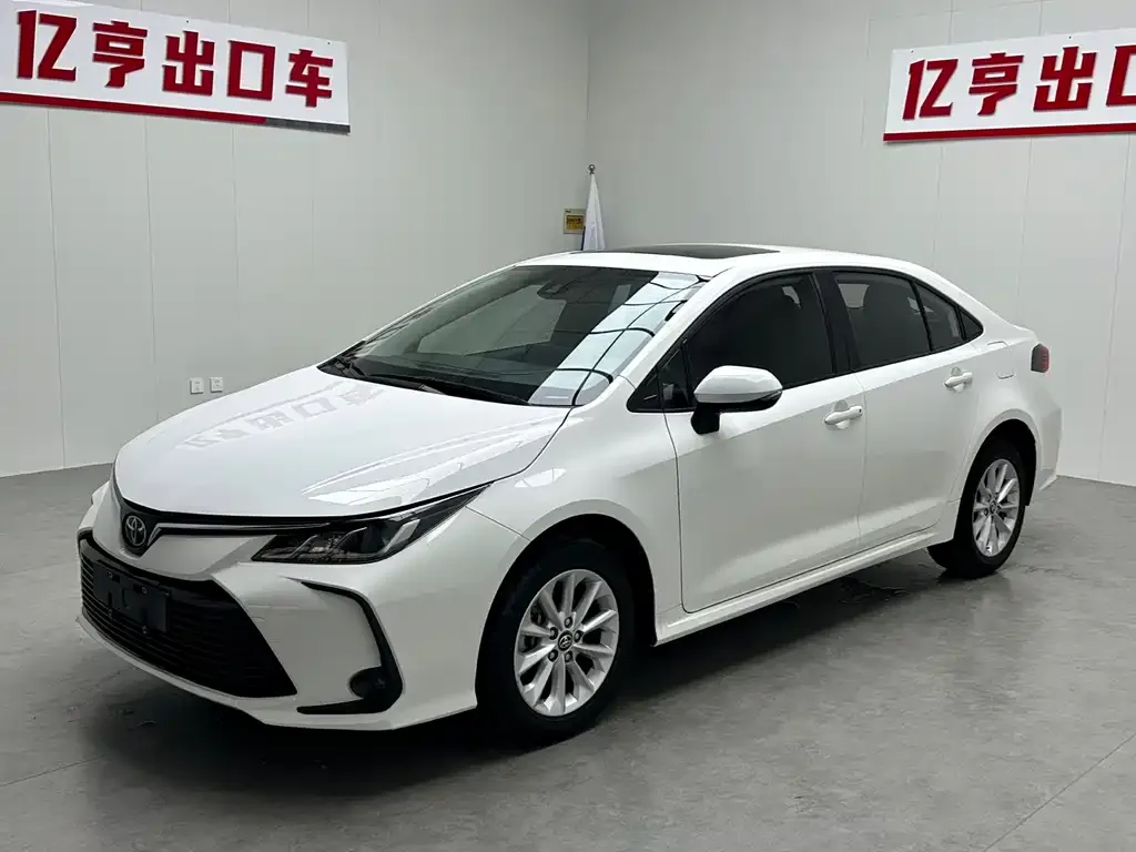 Toyota Corolla — фото 1