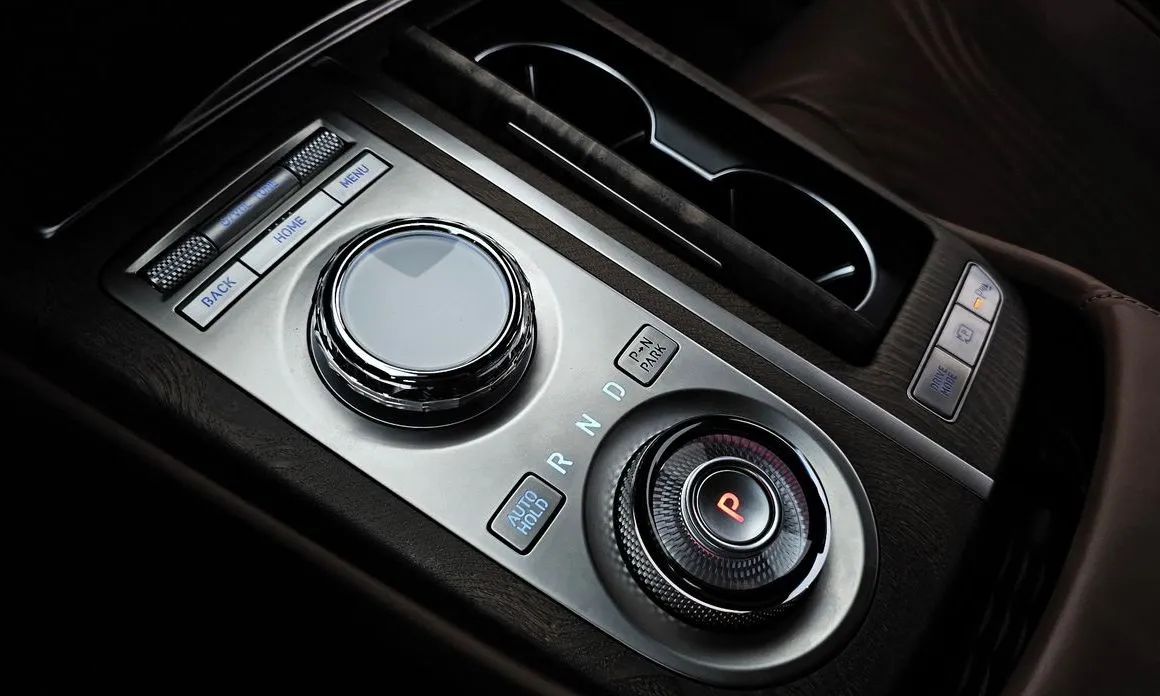 Genesis G80 — фото 9