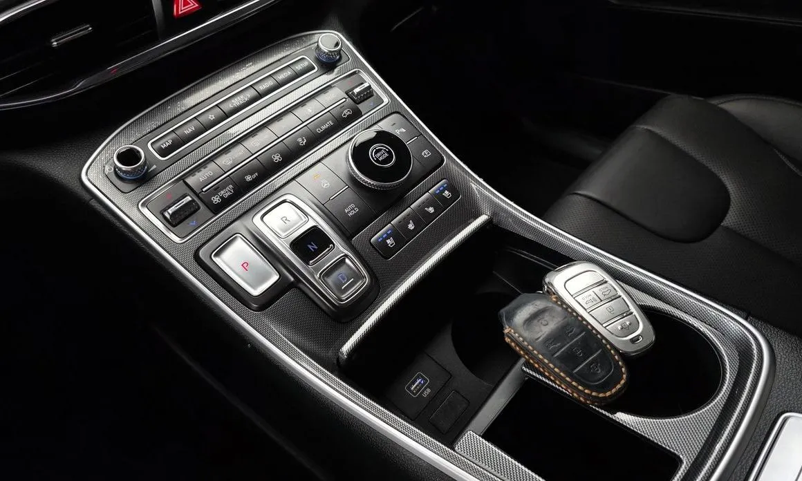 Hyundai Santafe — фото 7