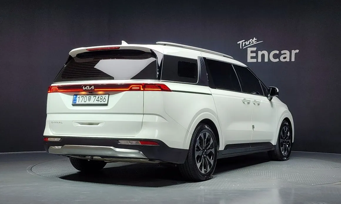 Kia Carnival — фото 3