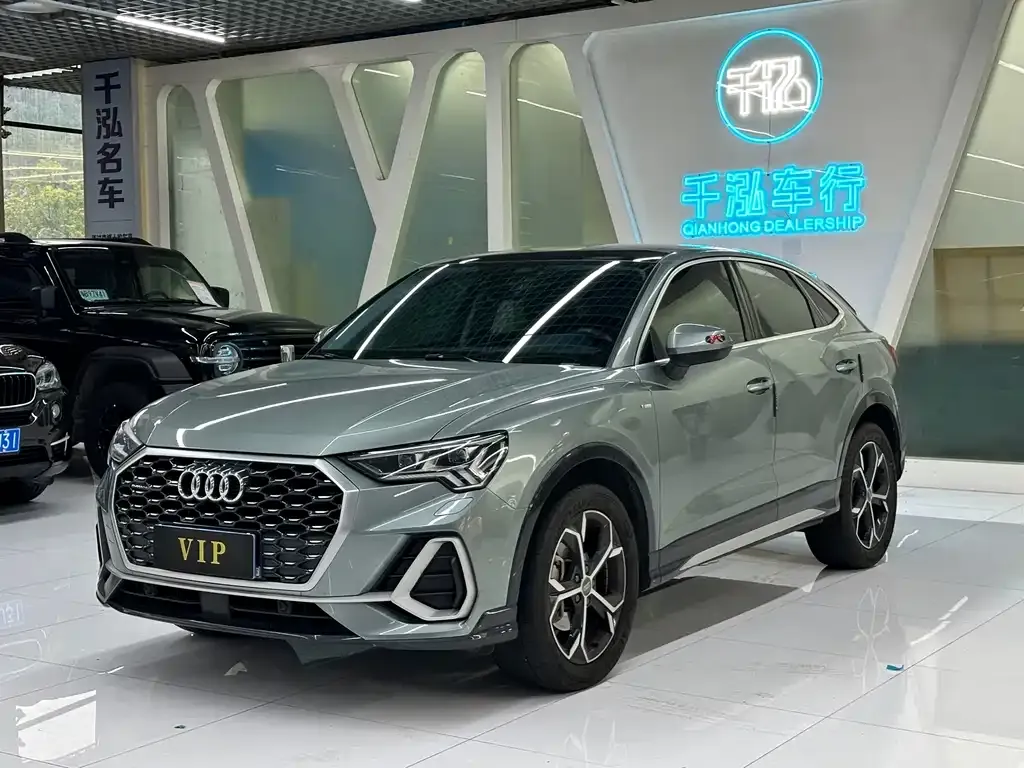 Audi Q3 Sportback — фото 1