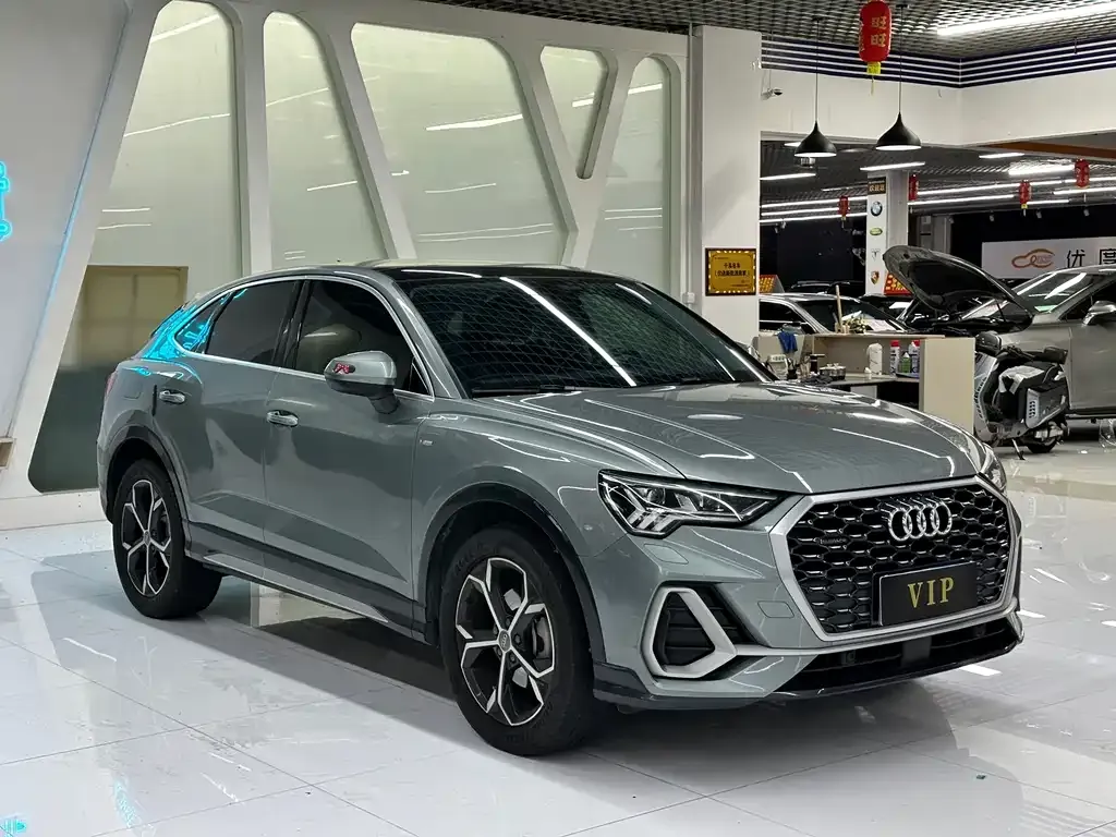 Audi Q3 Sportback — фото 3