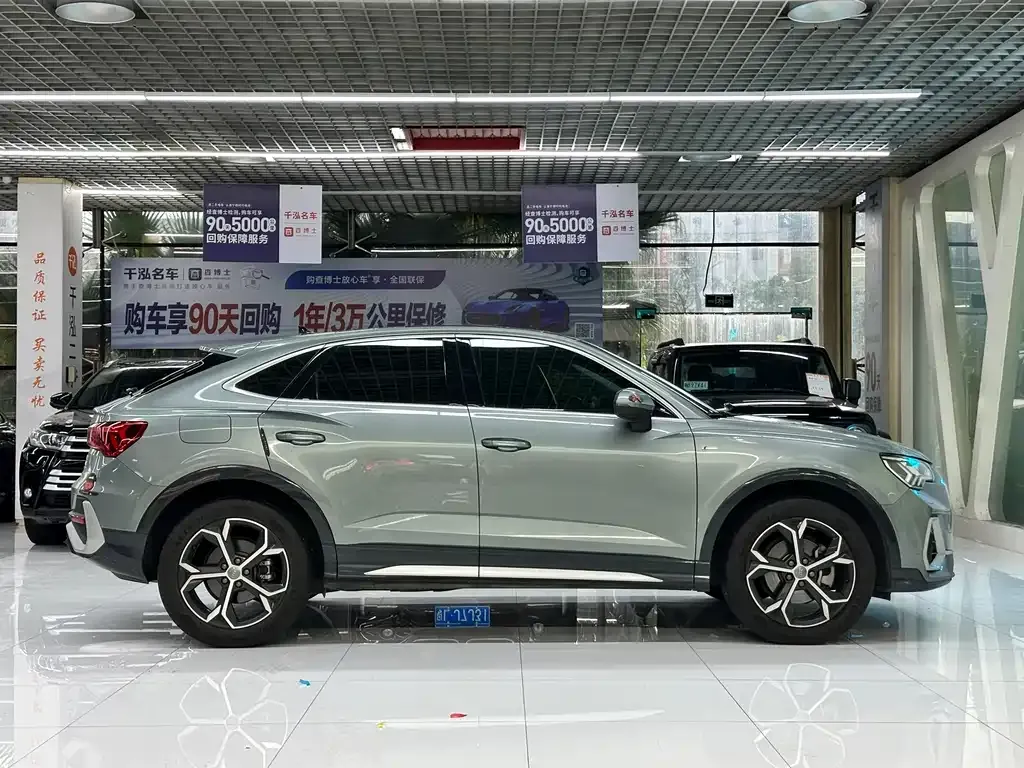 Audi Q3 Sportback — фото 8