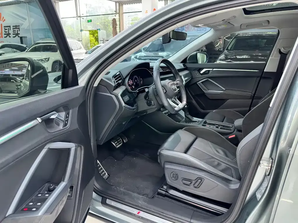 Audi Q3 Sportback — фото 6