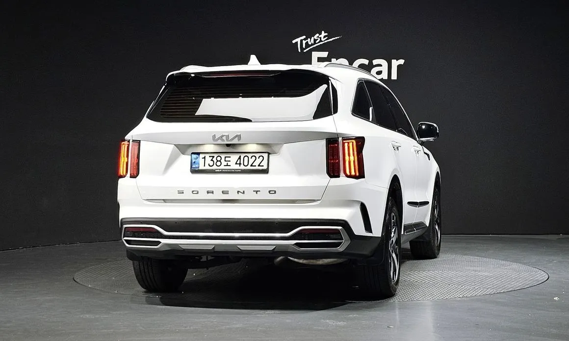 Kia Sorento — фото 6
