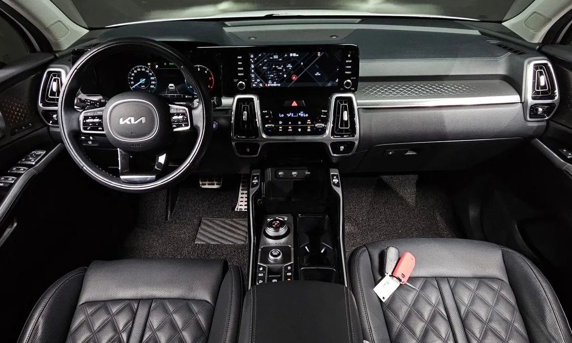 Kia Sorento — фото 9