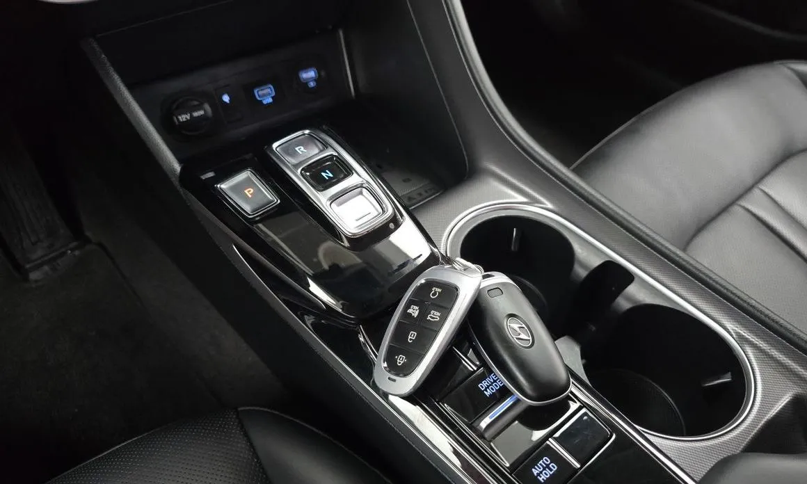 Hyundai Sonata 2022 из KR, фото 8