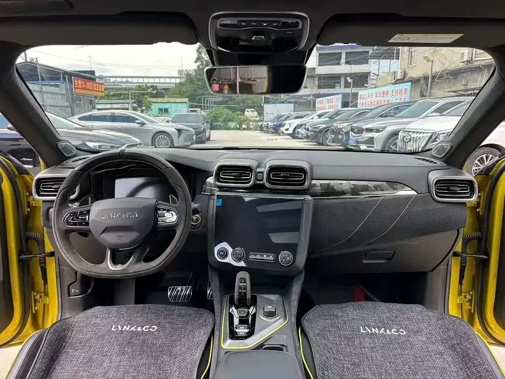 Lynk & Co 03 — фото 3