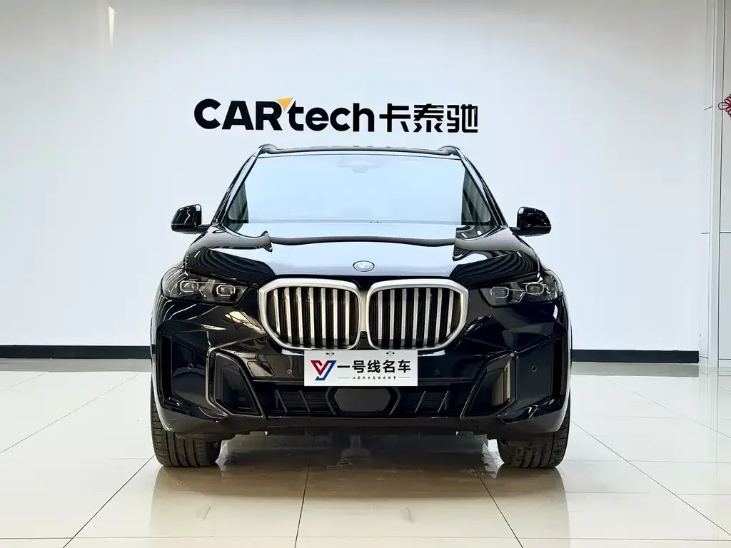 BMW X5 — фото 1