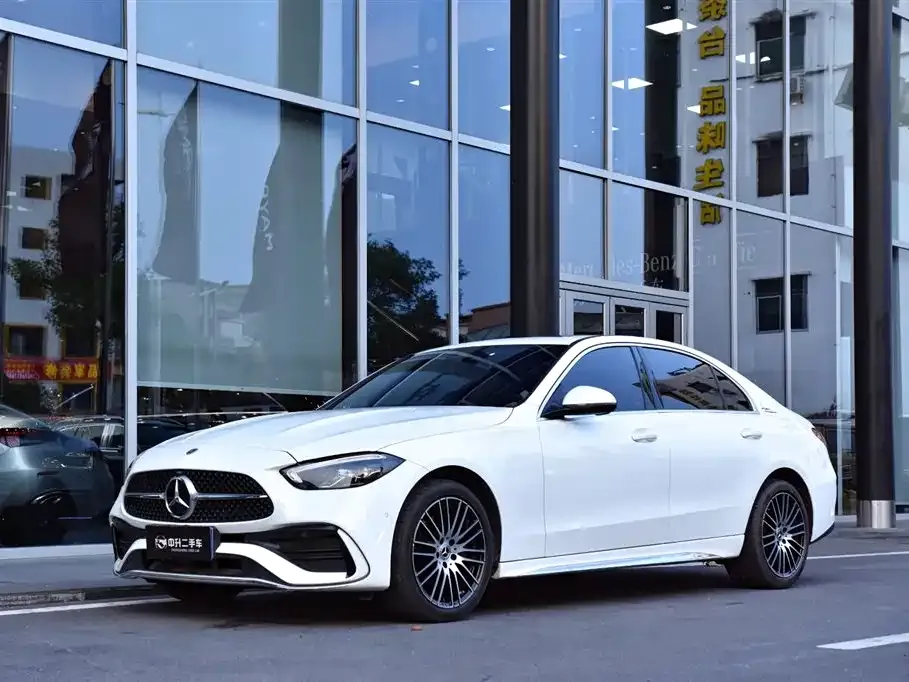 Mercedes-Benz C-Class — фото 1