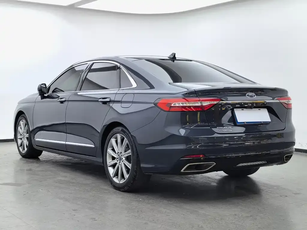 Ford Taurus 2021 из CN, фото 9