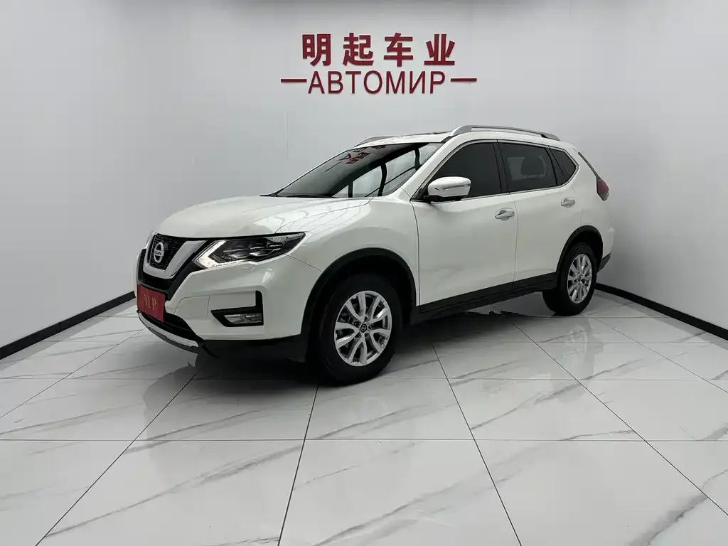 Nissan X-Trail — фото 1