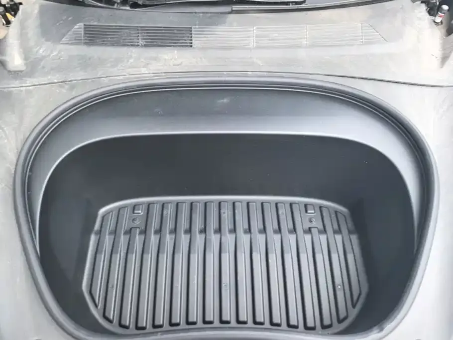 Tesla Model 3 — фото 4