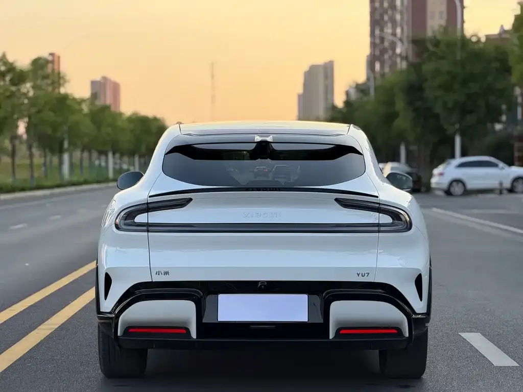 Xiaomi YU7 — фото 3