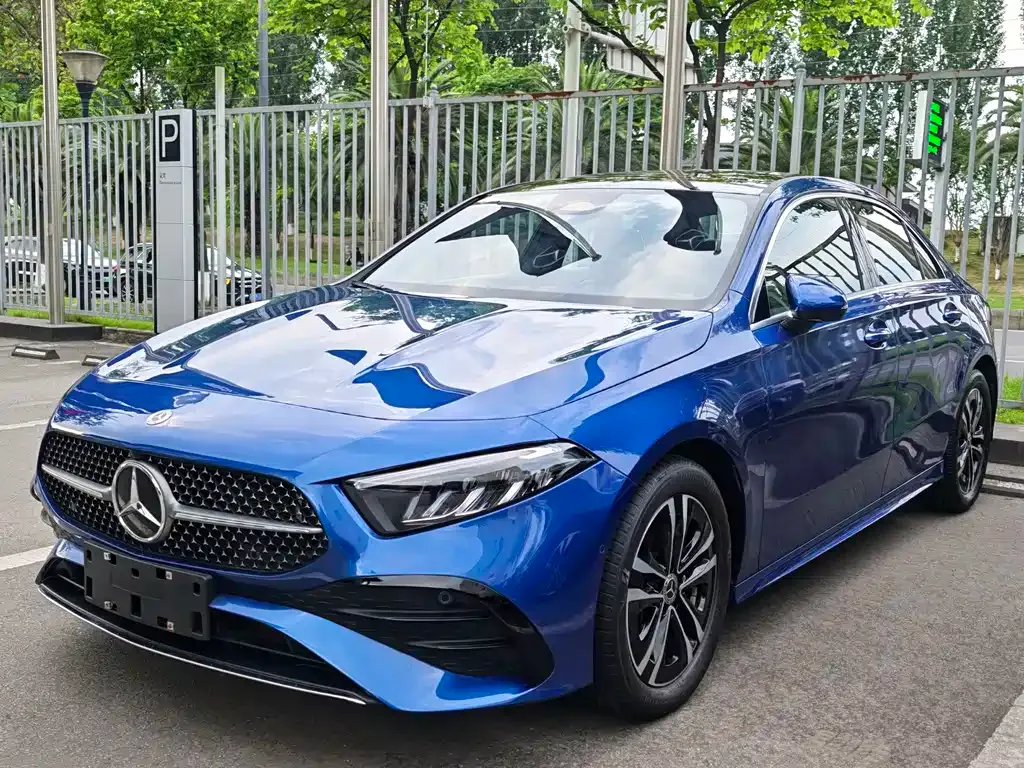 Mercedes-Benz A-Class — фото 1