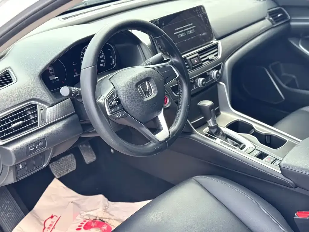Honda Accord — фото 5