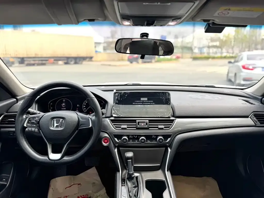Honda Accord — фото 3