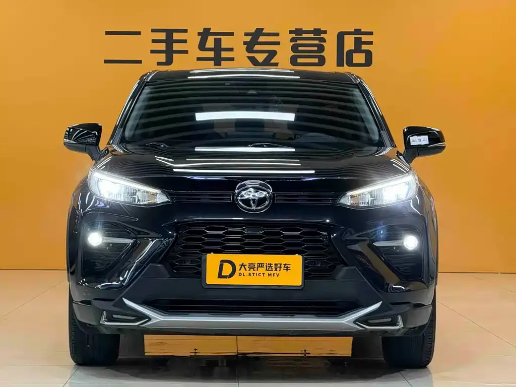 Toyota Wildlander — фото 10