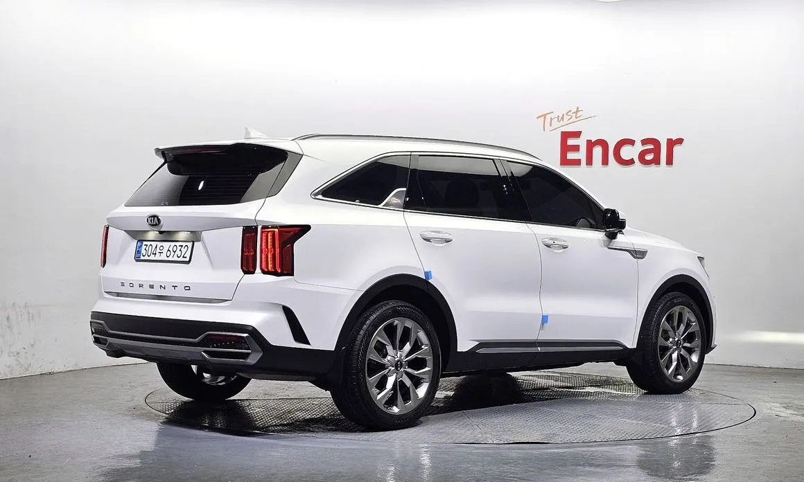 Kia Sorento — фото 5