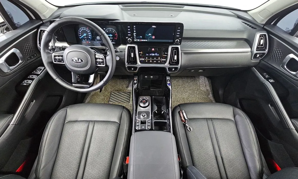 Kia Sorento — фото 10