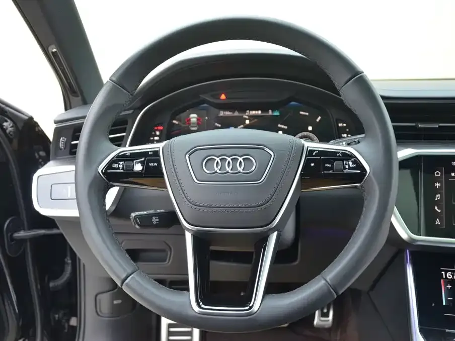 Audi A6L — фото 4