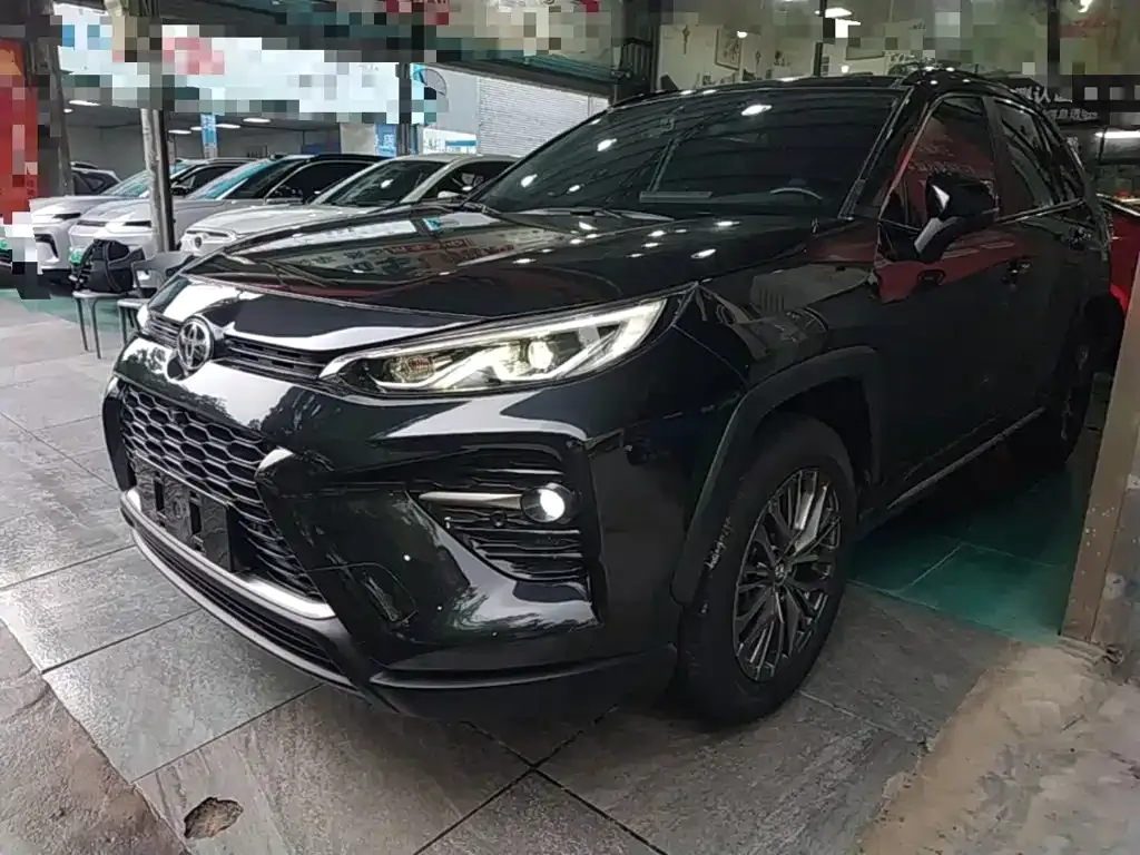 Toyota Wildlander — фото 1