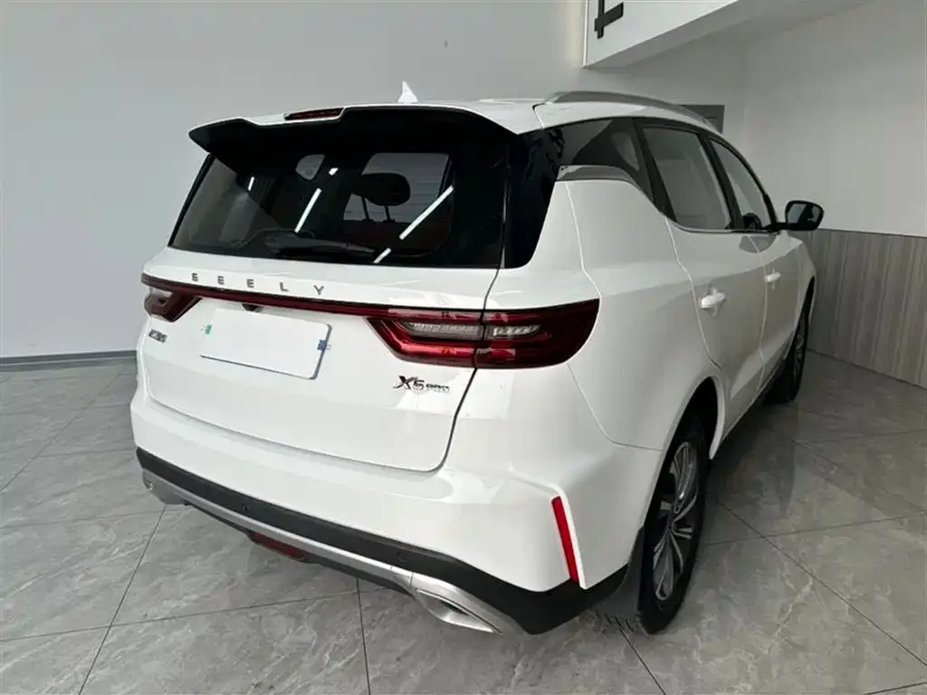 Geely Vision X6 — фото 8