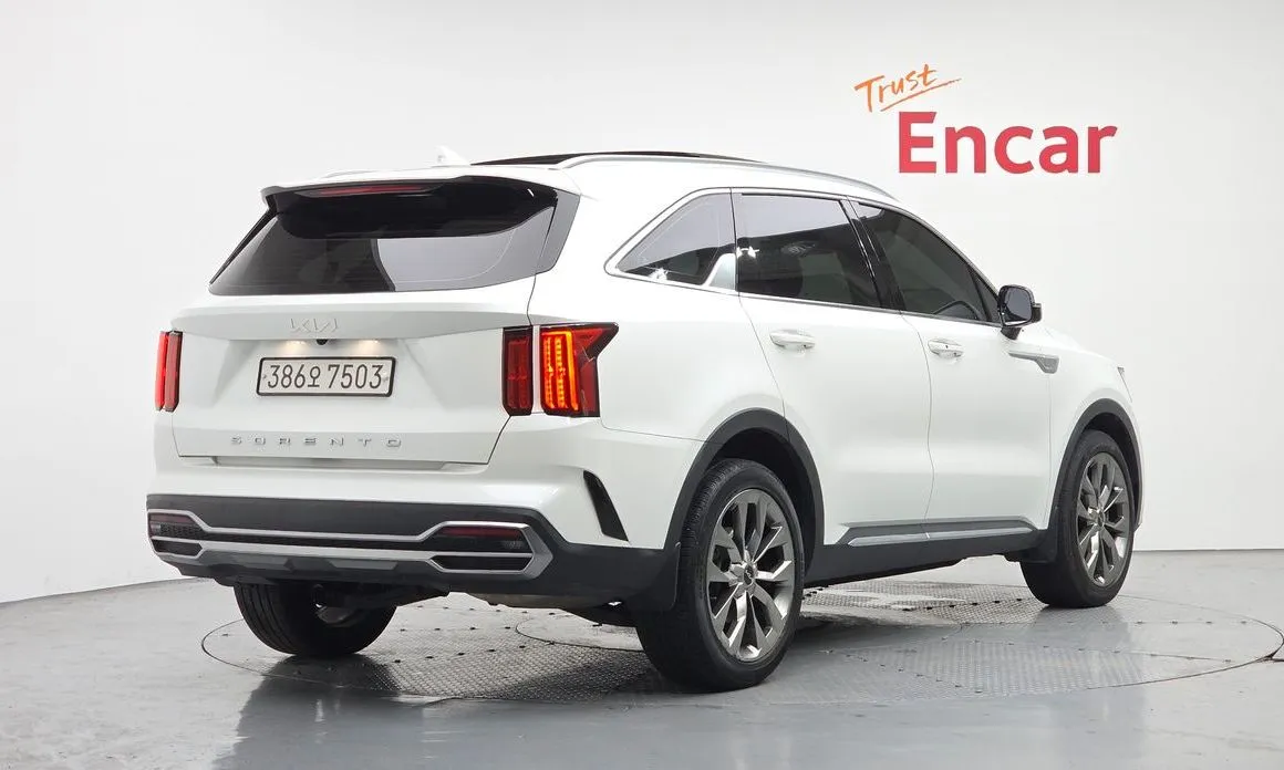 Kia Sorento — фото 4